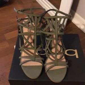 Bebe brand new heels